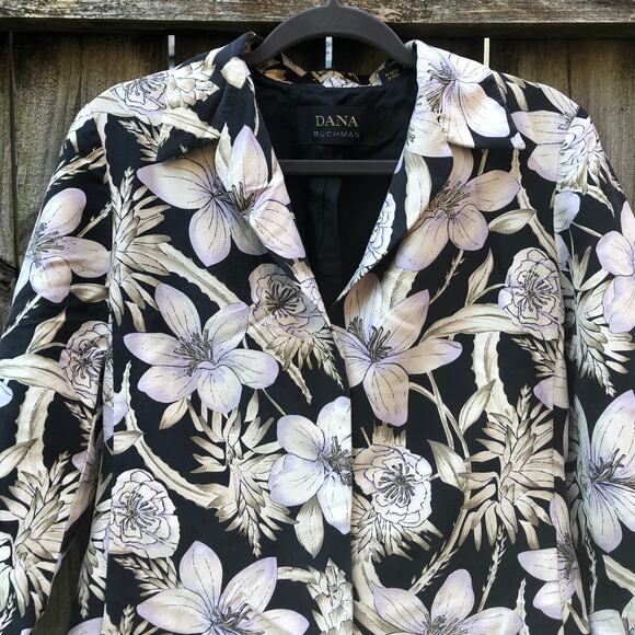 Dana Buchman 100% Silk Floral Jacket Size 8 Black White Snap Closure - Picture 2 of 16